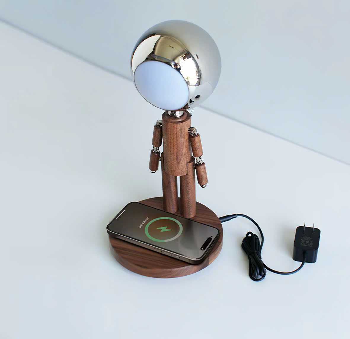Wooden Robot LED Desk Lamp with 15W Wireless Fast Charging